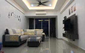 Venus Hollywood Homestay Sitiawan